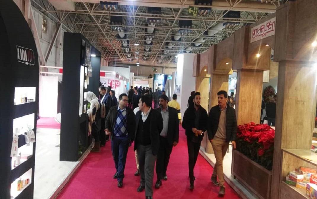بسته بندی از گیاه موز بسته بندی از گیاه موز