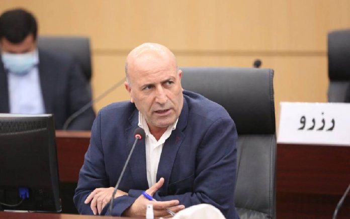 کاغذ بسته‌بندی رئیس سندیکای تولیدکنندگان کاغذ و مقوا روغنی گلپایگانی تولید کاغذ